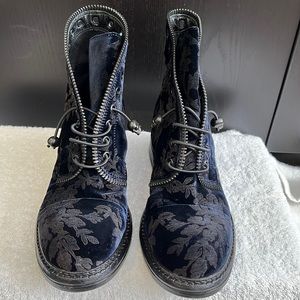 Ladies 275 Central Blue Velvet Boots